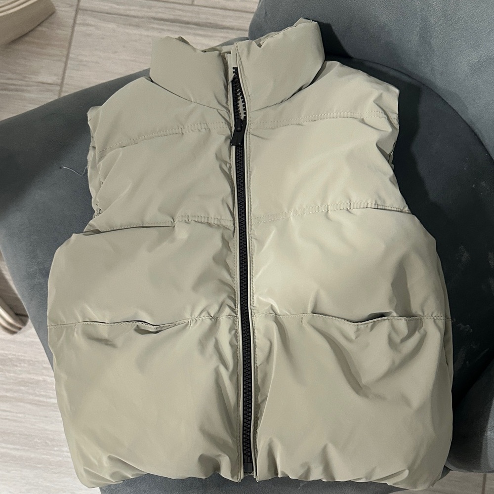 Zara Puffer Vest for toddler in seafoam size 18-24 months